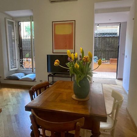 Colosseum Apartment With Big Terrace Рим Екстер'єр фото
